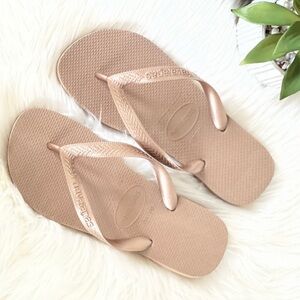 Women’s Rose Gold Havaiana Flipflop NEW